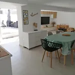 Appartement Neuf Bord De Mer Roses Espagne